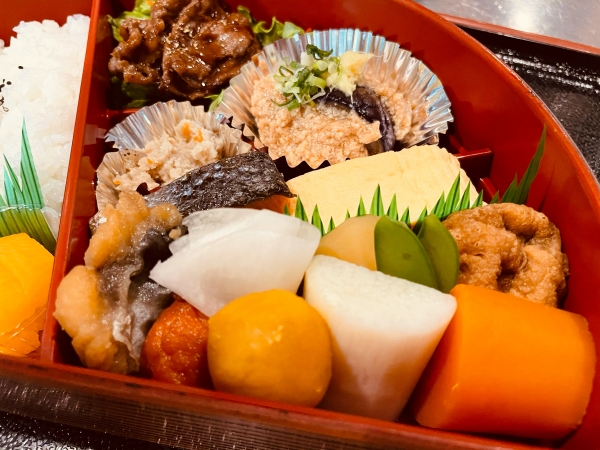半月弁当