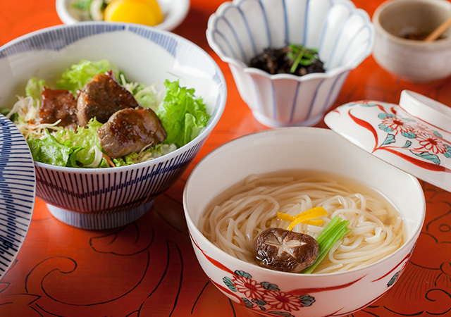 稲庭うどん定食（温）